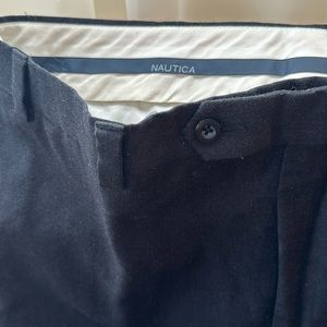 Black Nautica men’s dress pants size 40 length 30. Wool and cashmere.